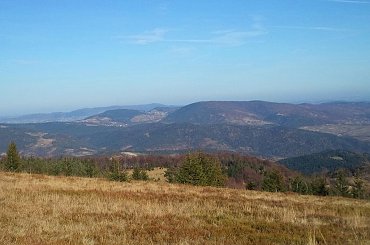 Modyń, Ostra, Cichoń i Pasmo Łososińskie z polany Gorc Młynieński #góry #beskidy #gorce #bieniowe #gorc #przysłop