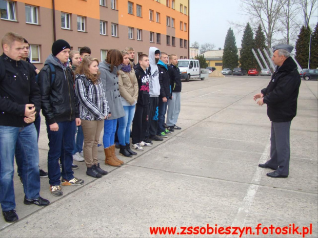 13 listopada klasa I LO odwiedziła Wyższą Szkołę Oficerską Sił Powietrznych w Dęblinie, a także Centrum Inżynieryjno-Lotnicze w Dęblinie. #Sobieszyn #Brzozowa