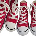 trampki
marka: CONVERSE ALL STAR
seria: 3J232
materiał: płótno
kolor: czerwień, biel, czerń, kobalt
rozmiar:
UK 1, EUR 33
dł. wkładki wewnętrznej: 21,50 cm
Stan:
nowe
bez oryginalnego kartonu