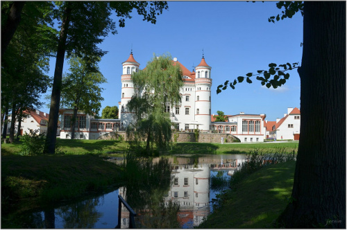Pałac w Wojanowie-widok od parku