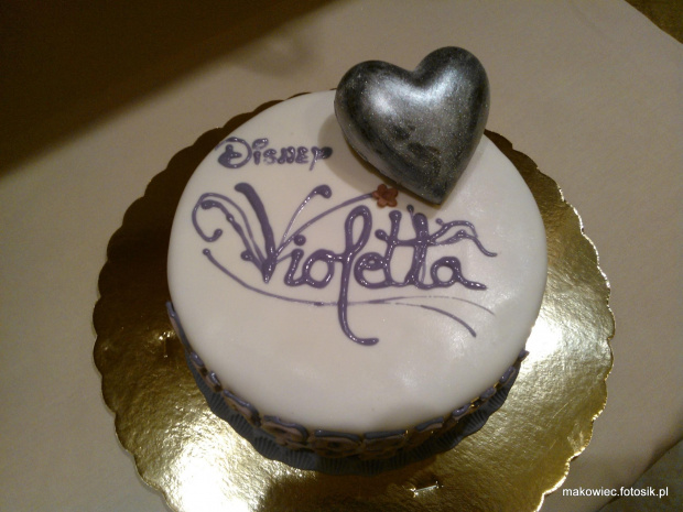Violetta #Violetta #film #dziewczyna #SerialTortyOkolicznościowe #torty