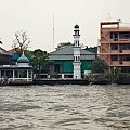 Rejs po rzece Chao Phraya w Bangkoku - widok na meczet Somdet Chao Phraya #azja #podróże #tajlandia #ChaoPhraya