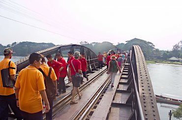 W miejscowości Tha Ma Kham - most na rzece Kwai #azja #kwai #most