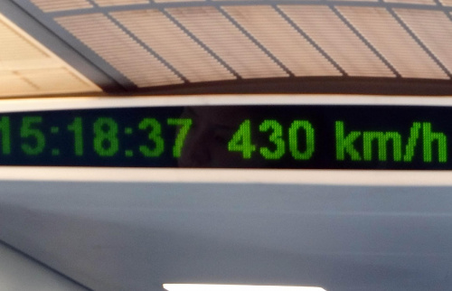 Szanghaj. Maglew (431km/godz.) - najszybszy pociąg świata regularnie kursujący (nie eksperymentalnie). #Chiny