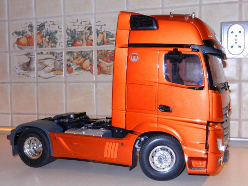 Mercedes Actros Gigaspace