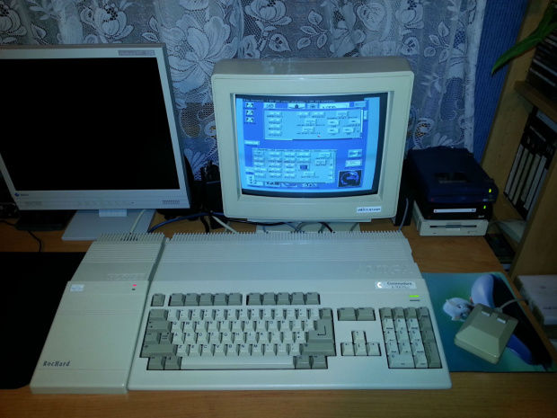 Amiga 500+ HD 810MB, 10MB RAM, Internet DSL, Commodore 1011 Floppy Drive, ZIP 100MB SCSI external, JAZ 1GB SCSI external, Amiga MIDI interfejs