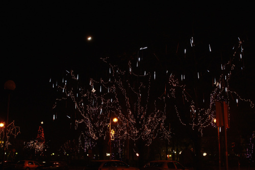Księżyc nad Radomskiem i świąteczna dekoracja