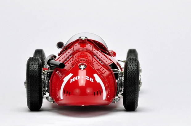 Maserati 250F #1 J.M. Fangio 1957 F1 Champion - 1:18 CMC