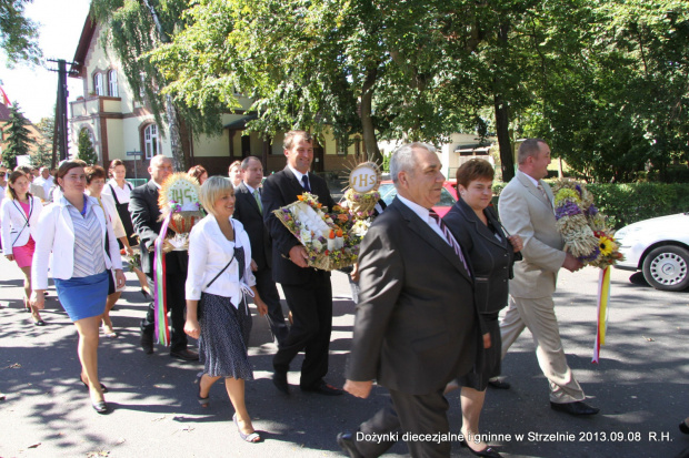 Dożynki diecezjalne i gminne w Strzelnie 2013