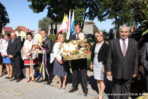 Dożynki diecezjalne i gminne w Strzelnie 2013