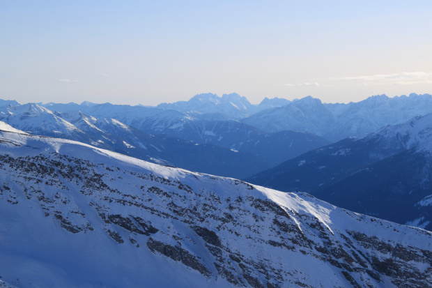 Ośrodek Grossglockner - Heiligenblut, widok z trasy 11 - tylko dla doświadczonych narciarzy :) #Alpy #Austria #Narty #Nassfeld