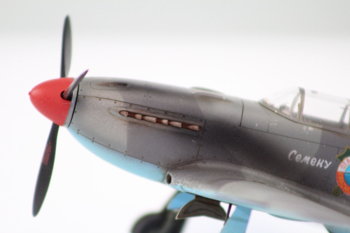 Yak-3 tombie01