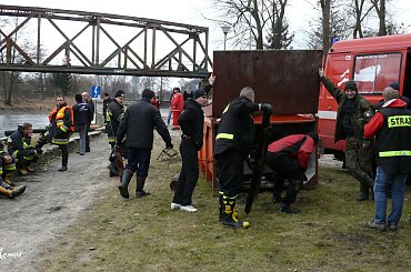 III akcja sprzątania dna Pisy 14.03.2015 #Pisa #Pisz