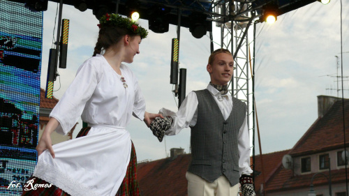 V Międzynarodowy Jarmark św. Jana - 2015- gościł zespoły folklorystyczne z Indii, Łotwy i Słowacji. Lokalni artyści to, Piska Orkiestra Dęta, Zespół Pieśni i Tańca Ziemia Piska, Zespół MY PISZANIE #Pisz