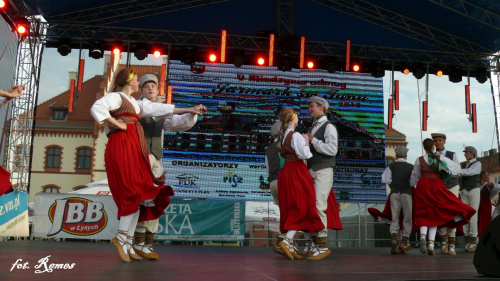 V Międzynarodowy Jarmark św. Jana - 2015- gościł zespoły folklorystyczne z Indii, Łotwy i Słowacji. Lokalni artyści to, Piska Orkiestra Dęta, Zespół Pieśni i Tańca Ziemia Piska, Zespół MY PISZANIE #Pisz